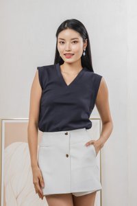 Aura Button Overlap Skort In White