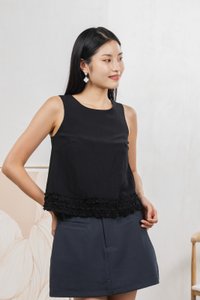 Tessa Ruffles Shift Top In Black