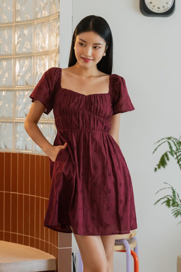 Ashby Eyelet Ruched Dress In Wine