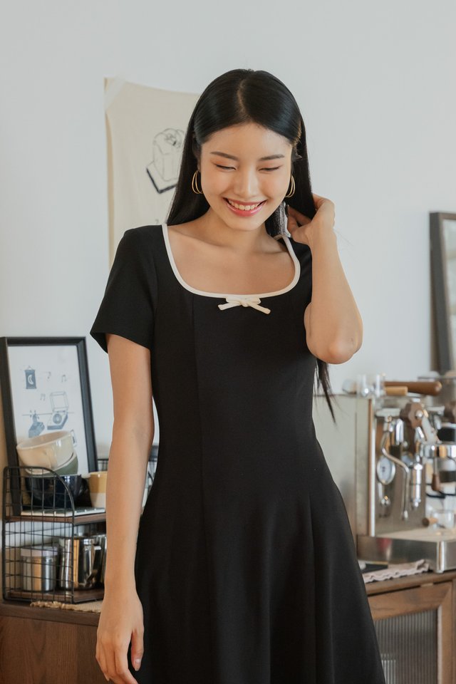 Kenzie Cotton Coquette Midi Dress In Black