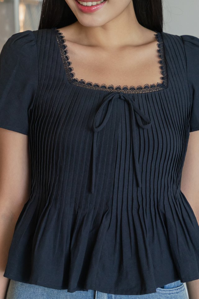 Jones Pintuck Lacey Ribbon Top In Navy