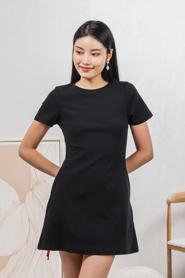 Glory Ribbed Knit Dress In Black
