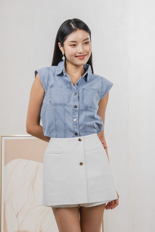 Aura Button Overlap Skort In White