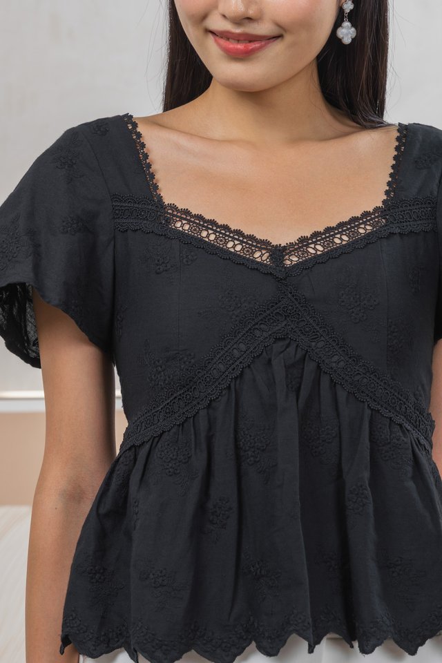 Lilia Embroidery Lace Top In Black