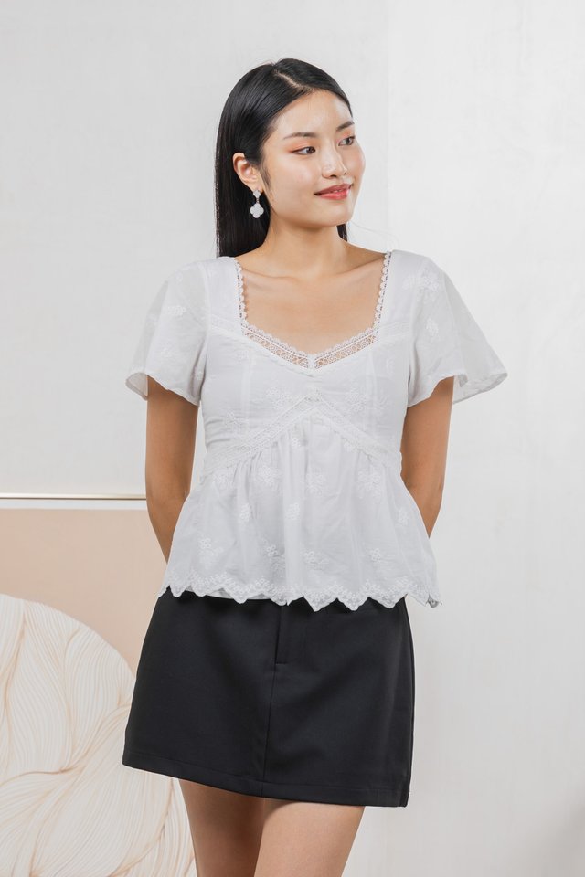 Lilia Embroidery Lace Top In White