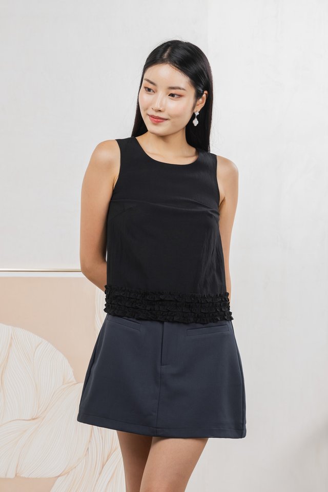 Tessa Ruffles Shift Top In Black