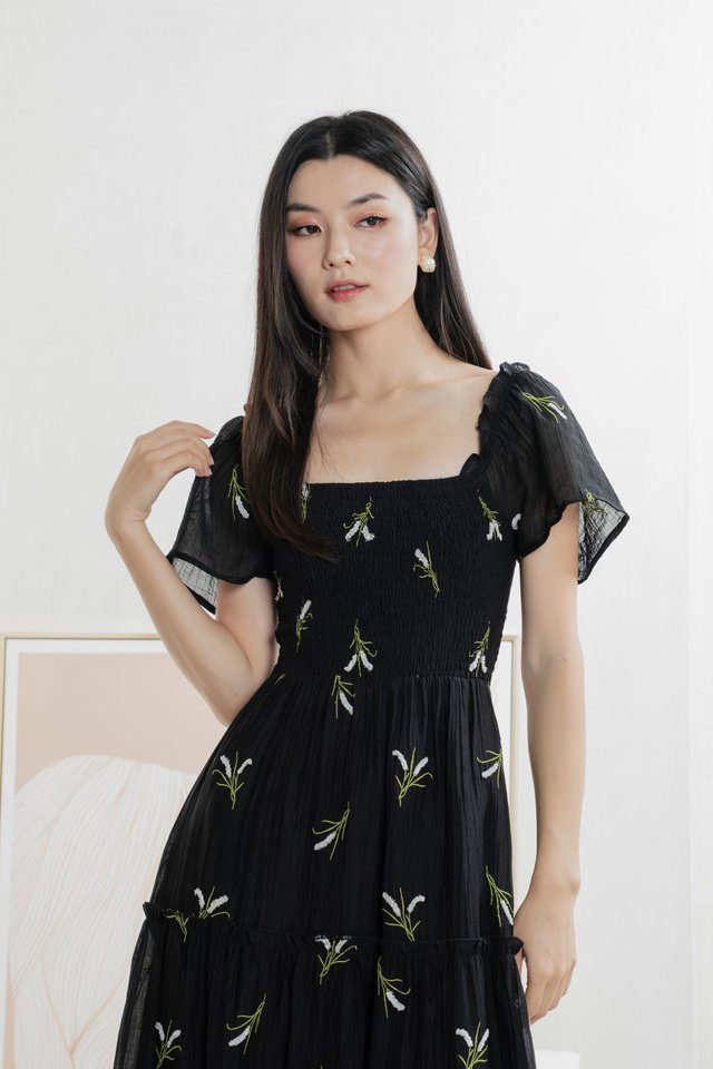 Imperia Smocked Midi Dress In Black
