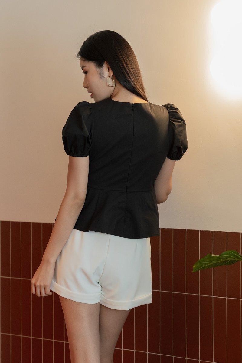 Hana Ruched Button Top In Black