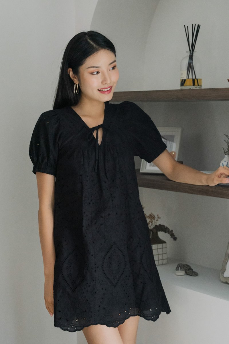 Exlee Eyelet Tie Ribbon Dress In Black