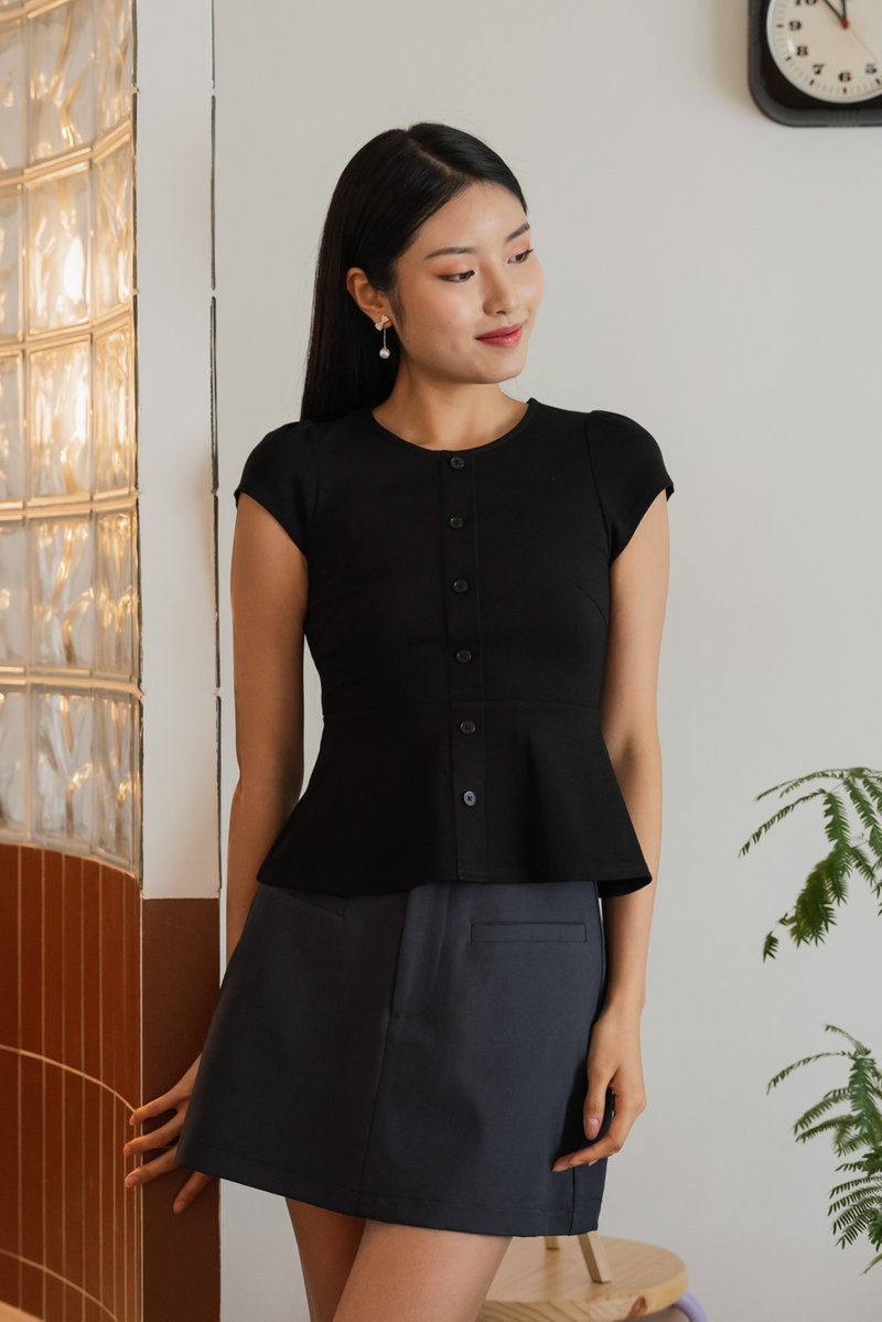 Carson Capped Sleeves Button Top In Black