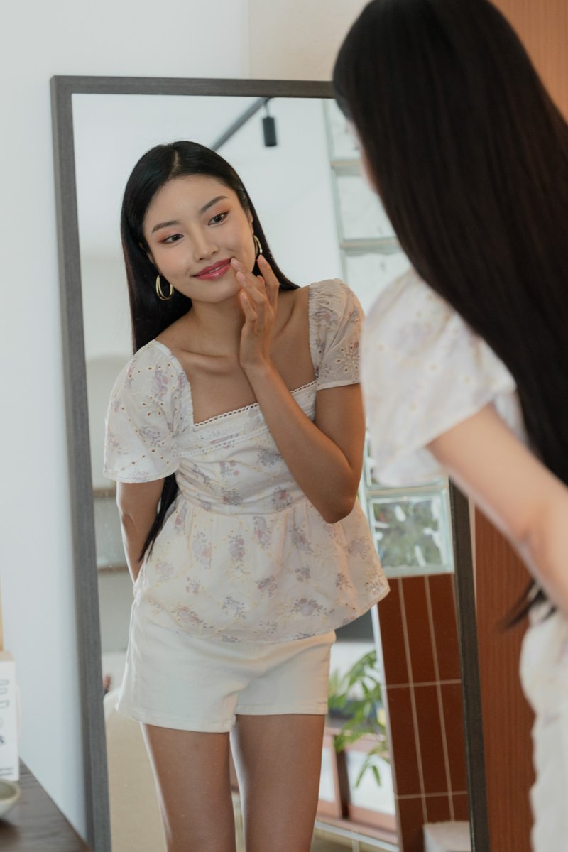 Grace Floral Eyelet Ribbon Top (S)