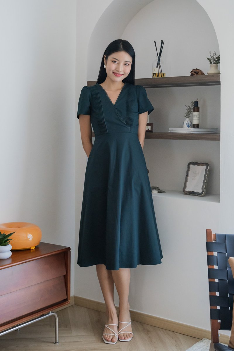 Mal Pintuck Overlap Midi Dress In Emerald