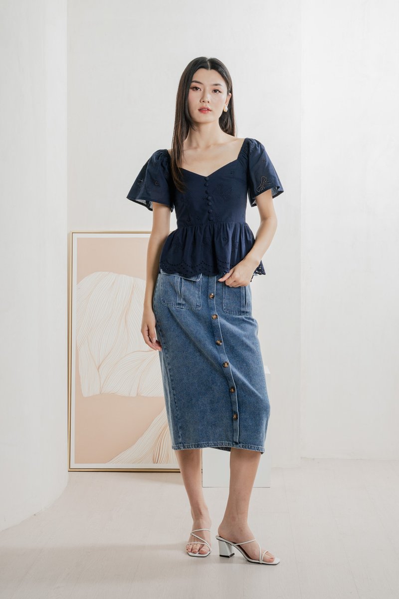Brinia Ribbon Eyelet Button Top In Navy