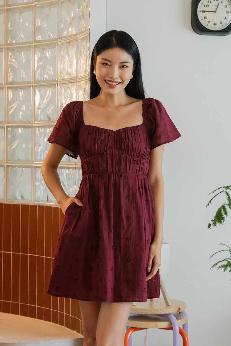 Ashby Eyelet Ruched Dress In Wine