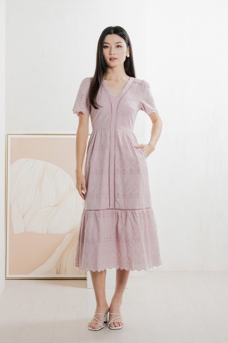 Lindsay Eyelet V neck Midi Dress In Pink (XS)