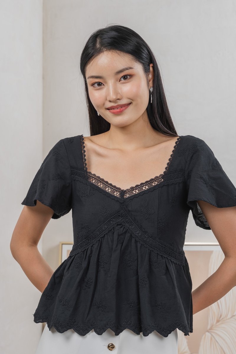Lilia Embroidery Lace Top In Black
