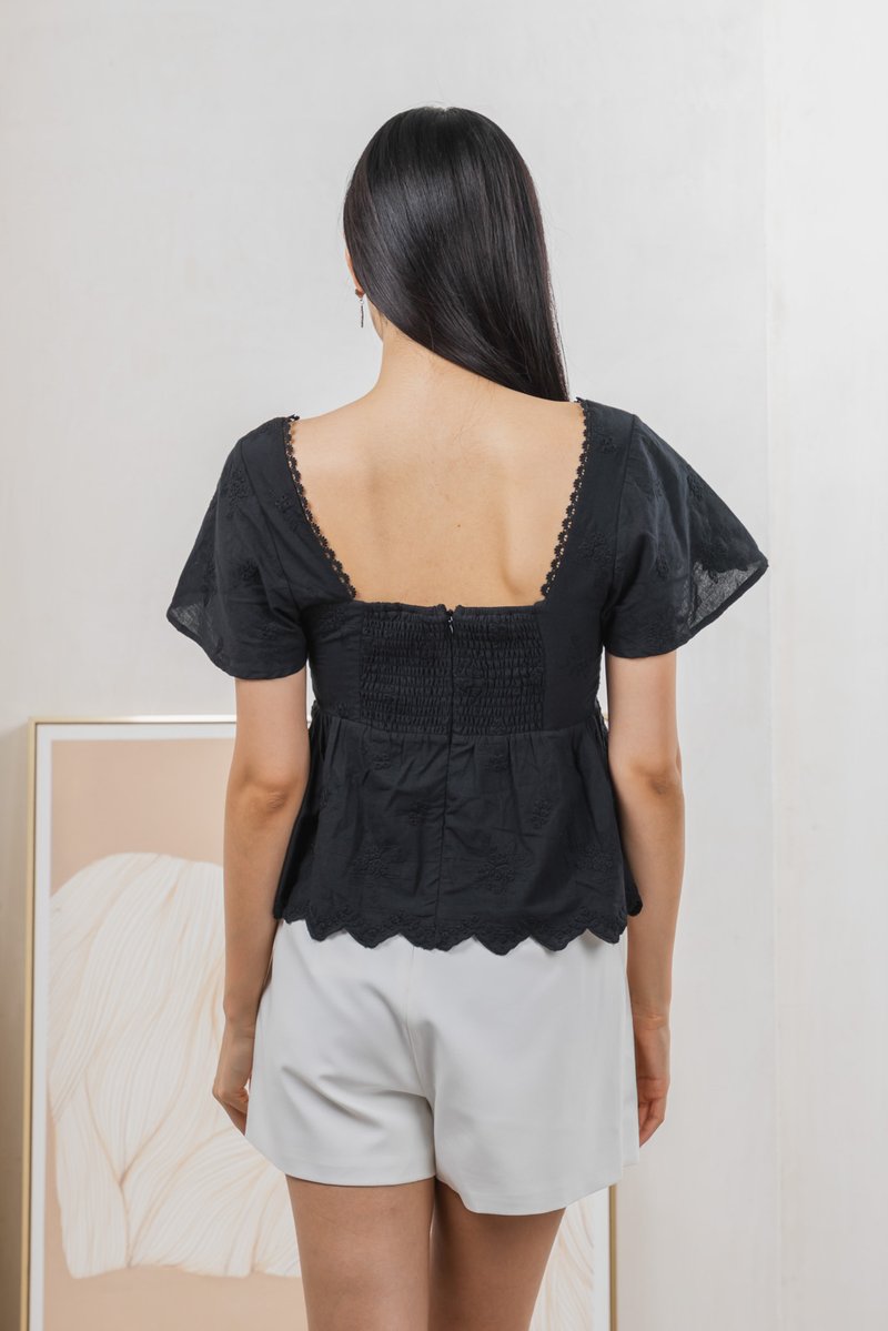 Lilia Embroidery Lace Top In Black