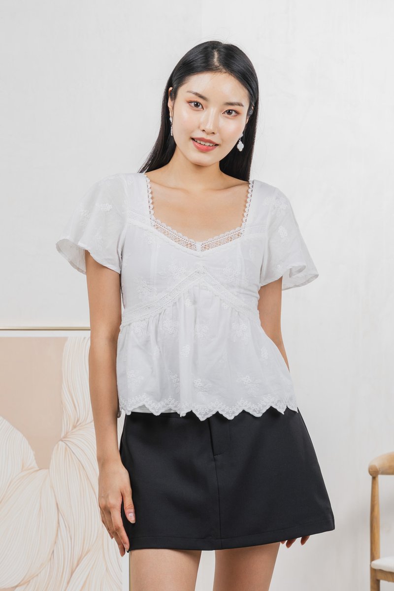 Lilia Embroidery Lace Top In White
