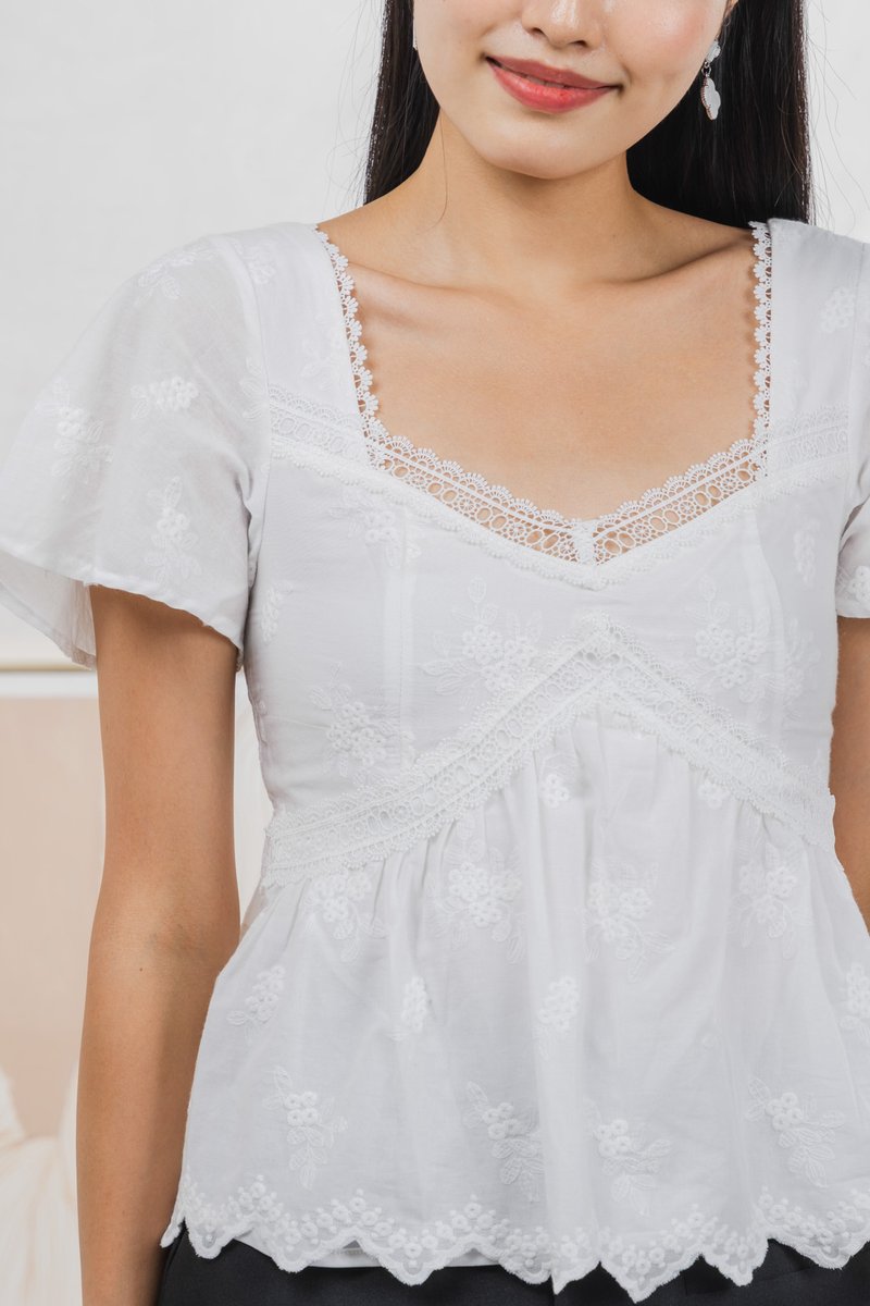 Lilia Embroidery Lace Top In White
