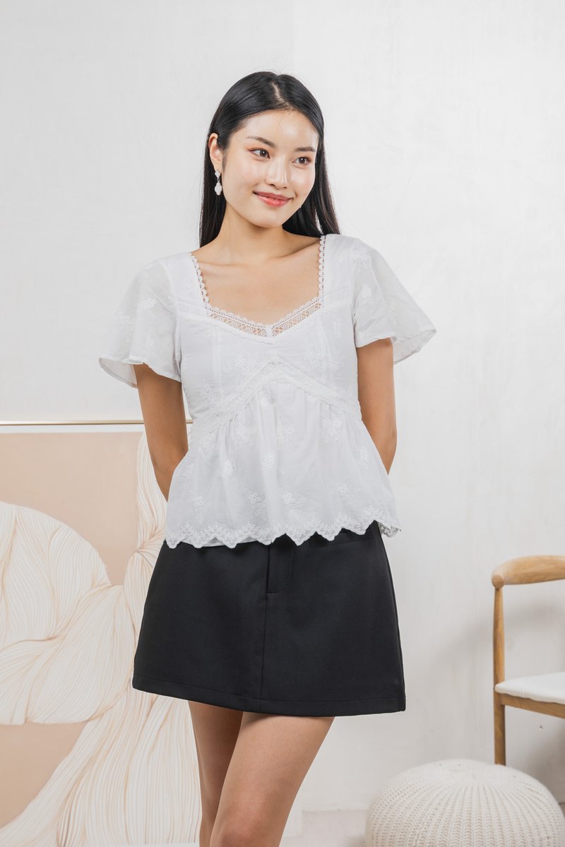 Lilia Embroidery Lace Top In White