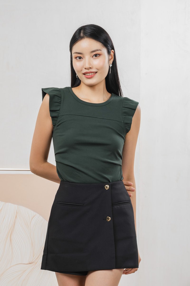 Aura Button Overlap Skort In Black
