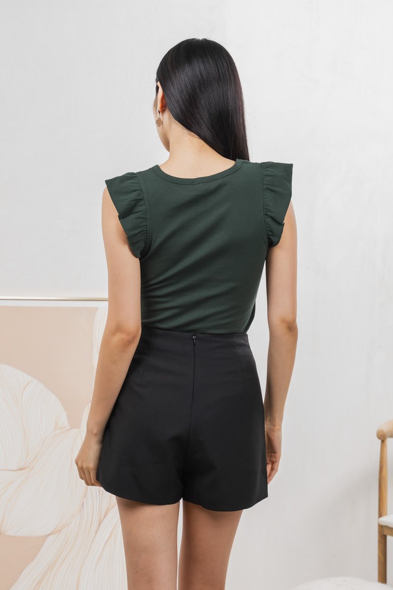 Aura Button Overlap Skort In Black