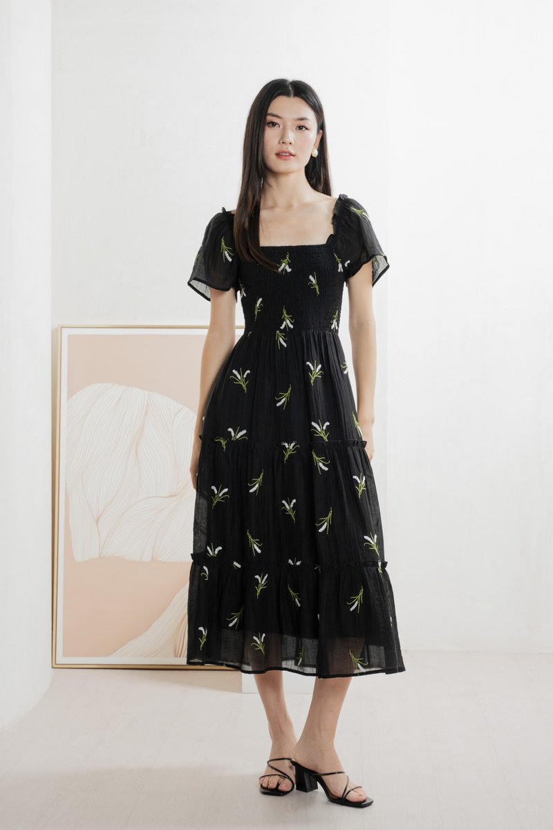 Imperia Smocked Midi Dress In Black (XS)