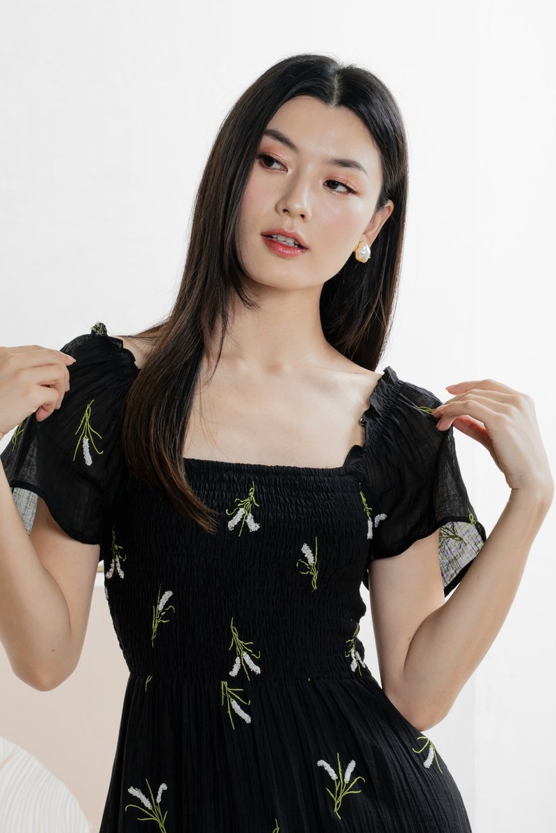 Imperia Smocked Midi Dress In Black (XS)