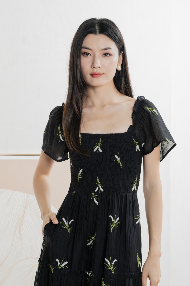 Imperia Smocked Midi Dress In Black (XS)