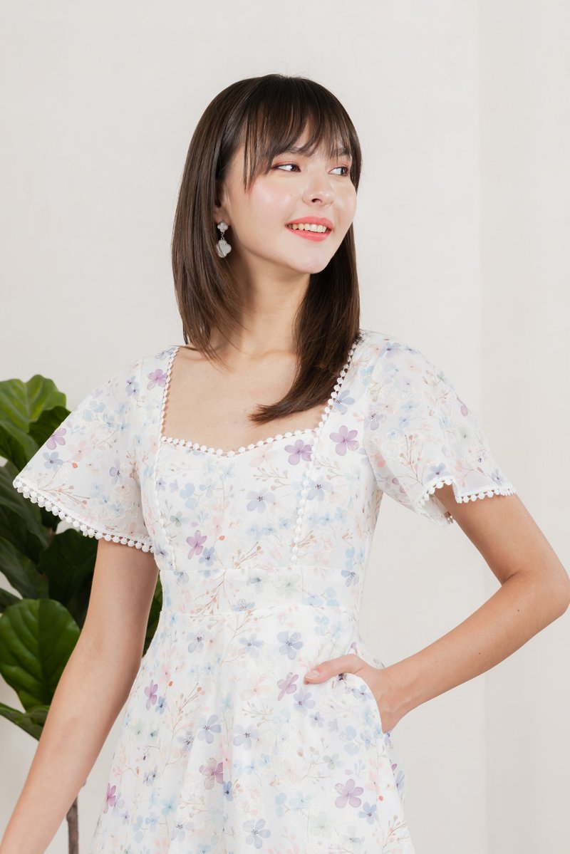 Claudia Sweet Blossoms Romper In White