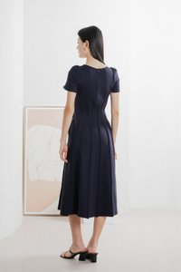 Pristin Panelling Midi Dress In Navy