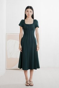 Pristin Panelling Midi Dress In Emerald