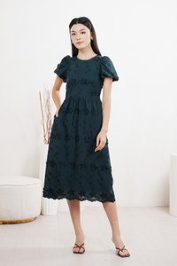 Mira Embroidery Midi Dress In Emerald