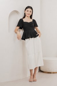 Poise Sweetheart Pleated Top In Black