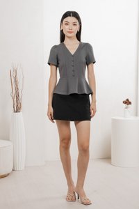 Lucien Buttons Cotton Top In Gunmetal