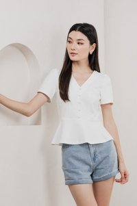 Lucien Buttons Cotton Top In White