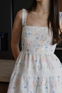 Symphony Floral Lace Tiered Dress (XS)
