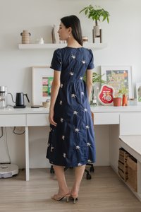 Fortuna Fleur Embroidery Midi Dress In Navy
