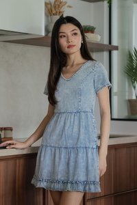 Glace Denim Tiered Ruffles Dress In Acid Wash