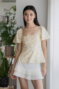 Citrine Floral Prints Ruched Top