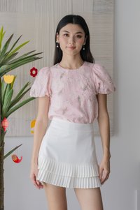 Finesse Floral Eyelet Top In Pink(M)