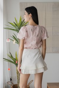 Finesse Floral Eyelet Top In Pink(M)