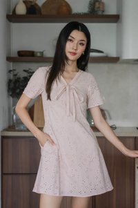 Memoir Eyelet Ribbon Dress In Dusty Pink