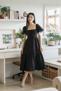 Peachy Textured Ribbon Midi Dress In Black