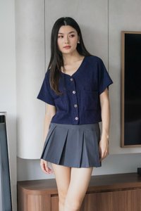 Madeline Buttons Pocket Knit Top In Navy