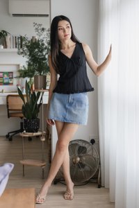 Vespa Ruffles Ribbon Top In Black