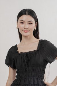 Ripple Textured Ruffles Tiered Dress In Black