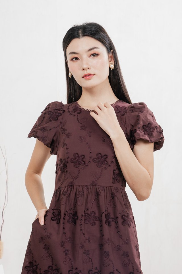 Mira Embroidery Midi Dress In Burgundy