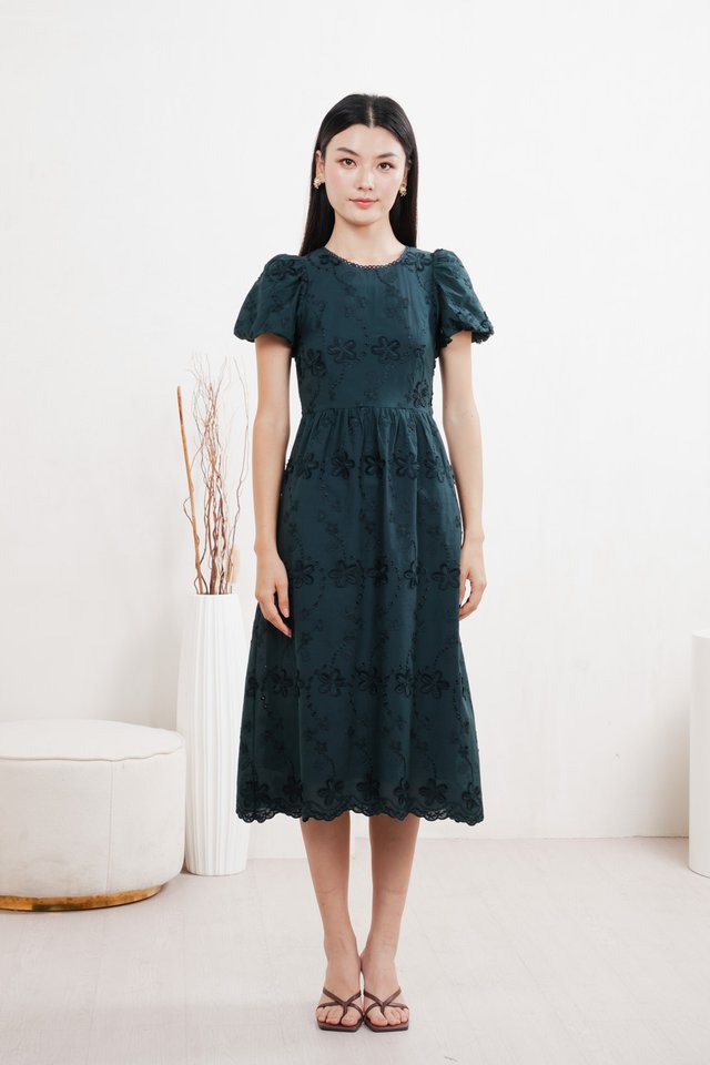 Mira Embroidery Midi Dress In Emerald
