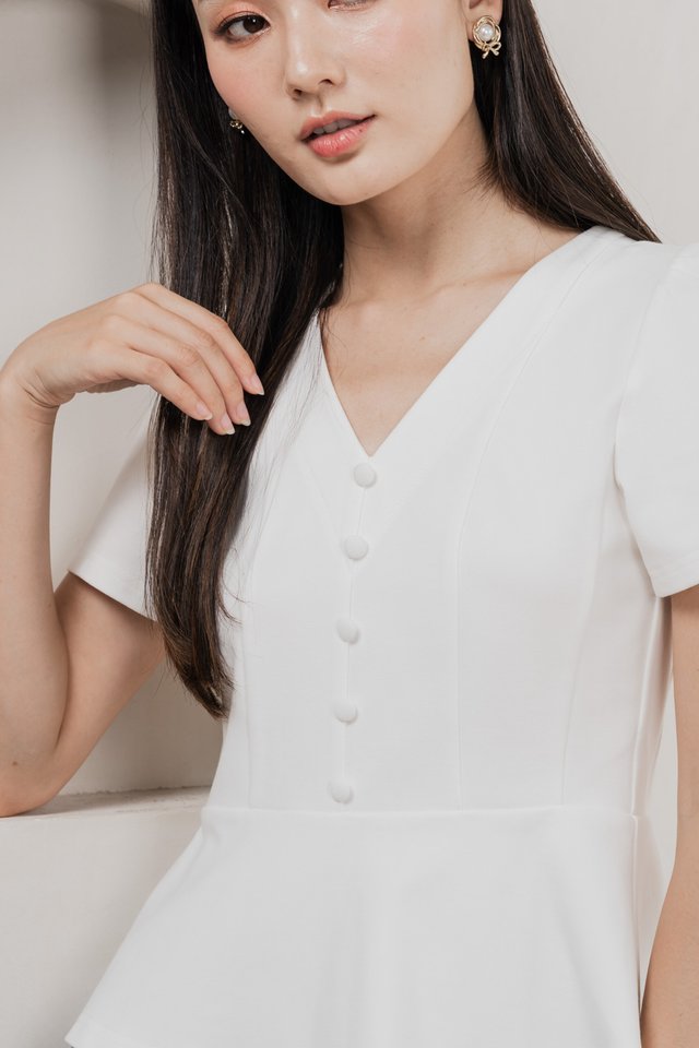 Lucien Buttons Cotton Top In White